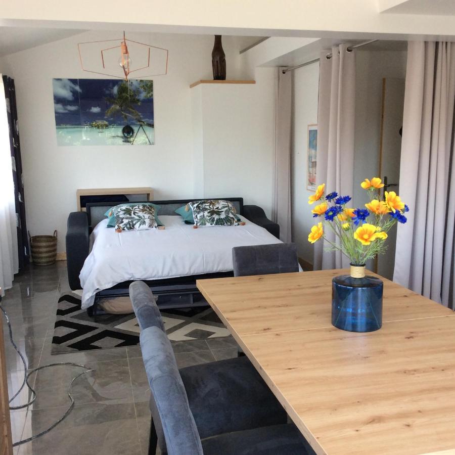 Bienvenue Chez Alain Et Marie Apartment Antibes Bagian luar foto