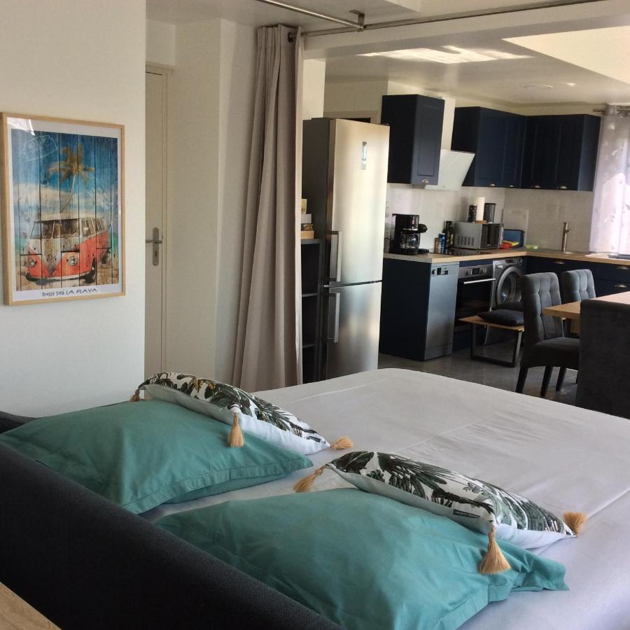 Bienvenue Chez Alain Et Marie Apartment Antibes Bagian luar foto