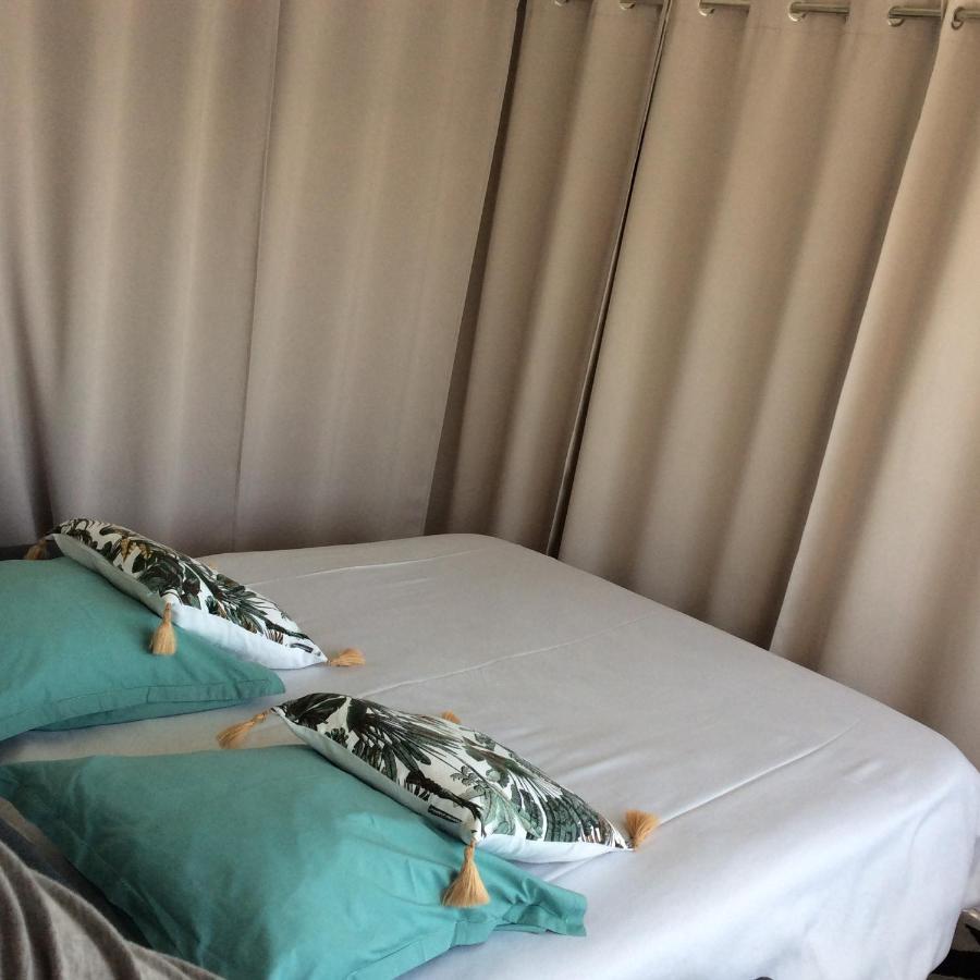 Bienvenue Chez Alain Et Marie Apartment Antibes Bagian luar foto